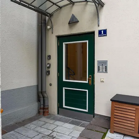 Comfortable Apartment In Zell Am See Near Forest Daire *