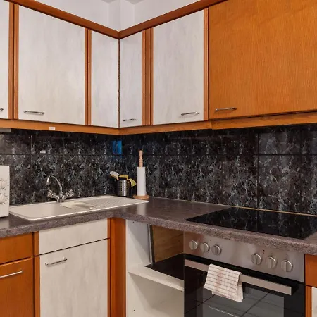 Comfortable Apartment In Zell Am See Near Forest Zell am See