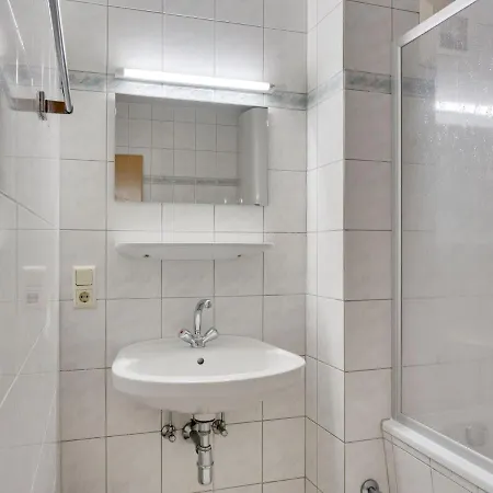 Comfortable Apartment In Zell Am See Near Forest * Zell am See