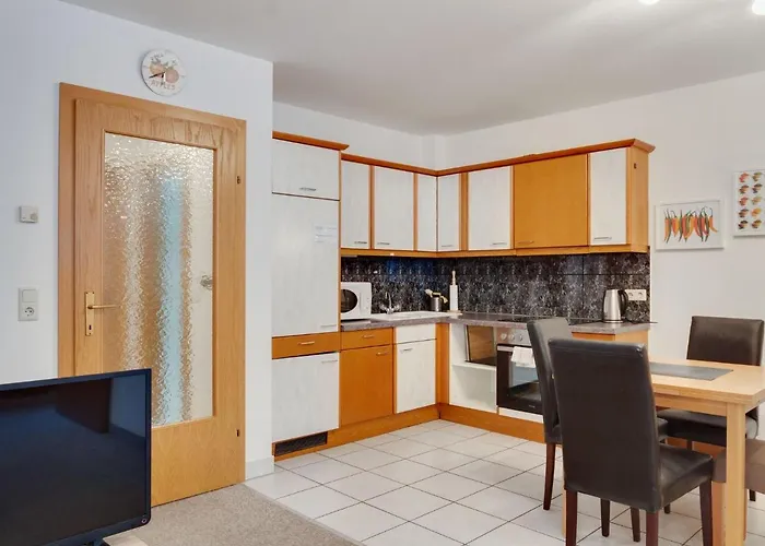 Comfortable In Zell Am Near Forest Appartamento Zell am See